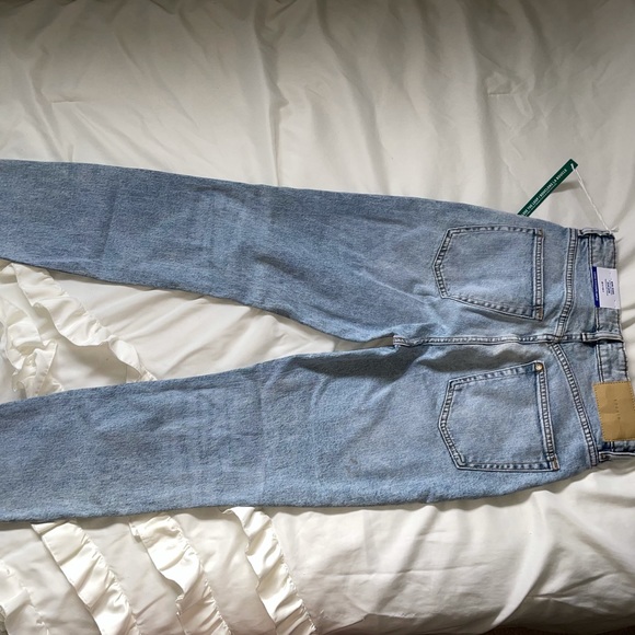 H&M Distressed Mom Jeans - Picture 3 of 3